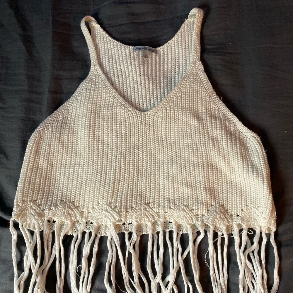 WHITE KNITTED CROP TOP